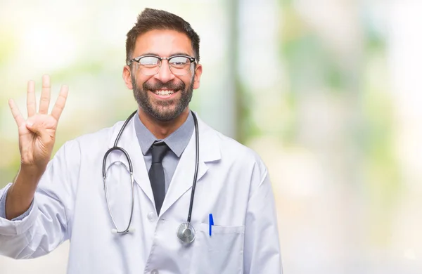 Adulto Hispânico Médico Homem Sobre Fundo Isolado Mostrando Apontando Para — Fotografia de Stock