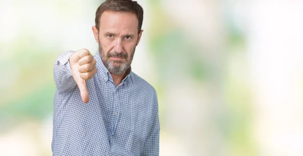 Bonito Homem Meia Idade Elegante Sênior Sobre Fundo Isolado Olhando — Fotografia de Stock