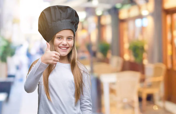 Mladá Krásná Dívka Která Nosí Uniformě Kuchař Klobouk Nad Samostatný — Stock fotografie