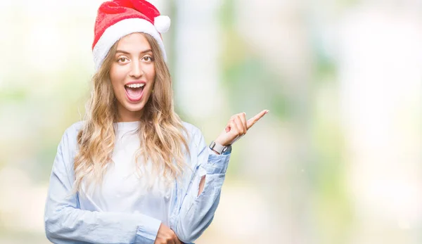 Linda Jovem Loira Usando Chapéu Natal Sobre Fundo Isolado Com — Fotografia de Stock