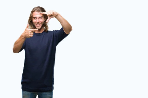 Joven Hombre Guapo Con Pelo Largo Usando Suéter Invierno Sobre —  Fotos de Stock