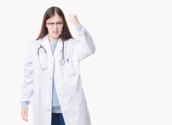 Jovem Chinês Médico Mulher Sobre Isolado Fundo Irritado Louco Levantando — Fotografia de Stock