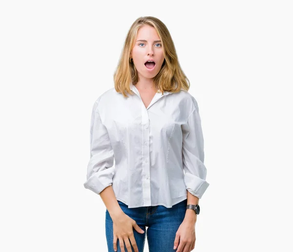 Beautiful Young Business Woman Isolated Background Shock Face Looking Skeptical — Stock Photo, Image