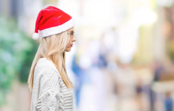 Mladá Krásná Blondýna Žena Nosí Vánoční Čepice Izolované Pozadí Pohledu — Stock fotografie