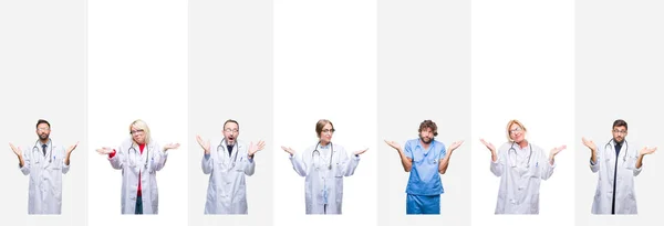 Collage Médicos Profesionales Sobre Rayas Aisladas Expresión Despistada Confusa Con — Foto de Stock
