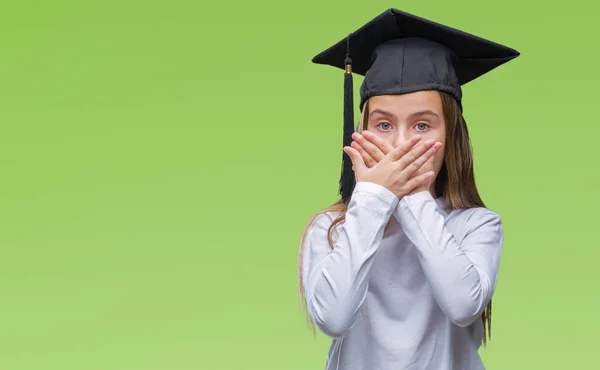 Giovane Bella Ragazza Che Indossa Berretto Laureato Sfondo Isolato Scioccato — Foto Stock