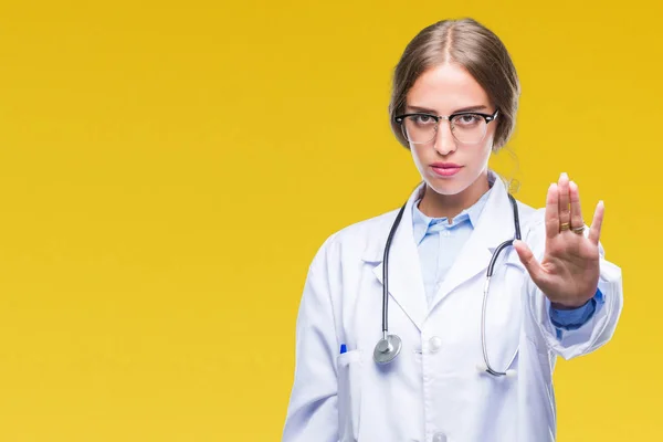 Beautiful Young Blonde Doctor Woman Wearing Medical Uniform Isolated Background — Stock Photo, Image