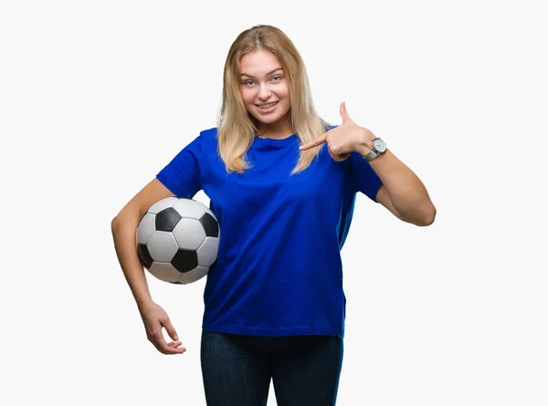 Young Caucasian Woman Holding Soccer Ball Isolated Background Surprise Face — Stock Photo, Image