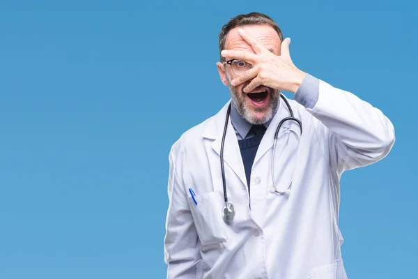 Middle Age Senior Hoary Doctor Man Wearing Medical Uniform Isolated — Stock Photo, Image