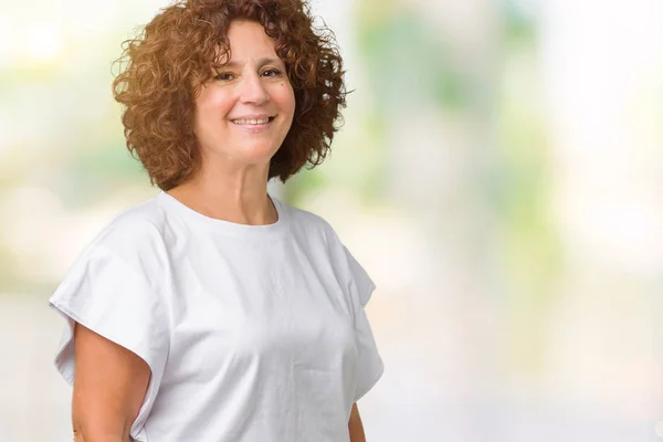 Hermosa Mujer Mediana Edad Ager Vistiendo Una Camiseta Blanca Sobre —  Fotos de Stock