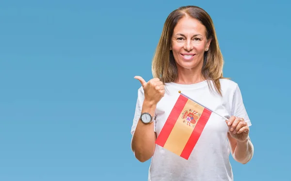 Hispanische Frau Mittleren Alters Mit Spanischer Fahne Über Isoliertem Hintergrund — Stockfoto