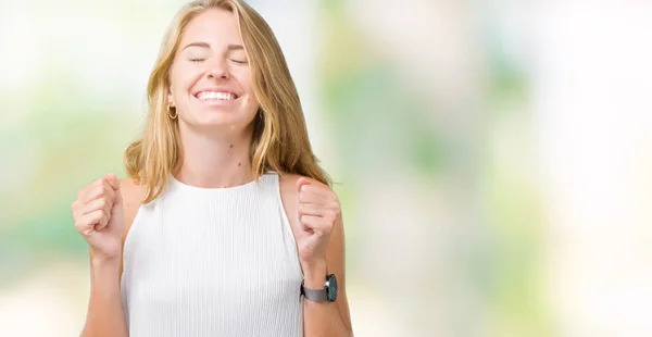 Schöne Junge Elegante Frau Über Isolierten Hintergrund Aufgeregt Für Den — Stockfoto