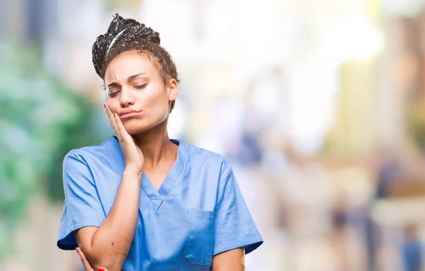 Junge Geflochtene Haare Afrikanisch Amerikanische Mädchen Professionelle Krankenschwester Über Isolierten — Stockfoto