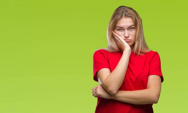 Mujer Caucásica Joven Sobre Fondo Aislado Pensando Que Parece Cansado —  Fotos de Stock