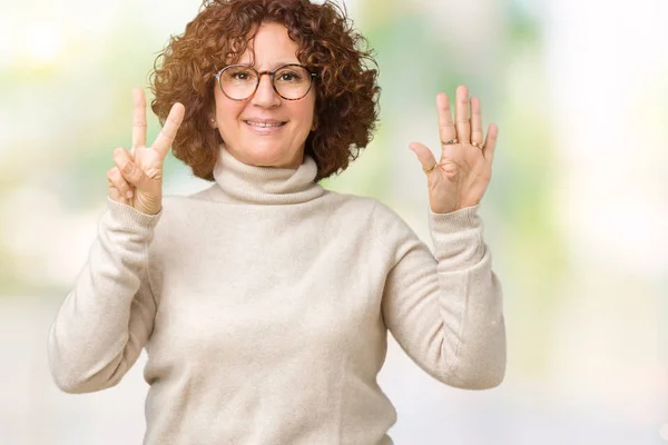 Belle Aînée Âge Moyen Portant Pull Col Roulé Des Lunettes — Photo