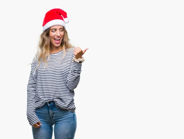 Красивая Молодая Блондинка Рождественской Шляпе Изолированном Фоне Улыбается Счастливым Лицом — стоковое фото