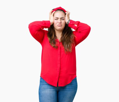 Güzel çünkü umutsuz ve stresli baş ağrısı acı izole arka plan boyutu genç kadın artı ağrı ve migren. Ellerini kafasına.