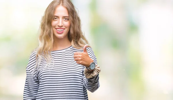 Schöne Junge Blonde Frau Trägt Streifen Pullover Über Isoliertem Hintergrund — Stockfoto