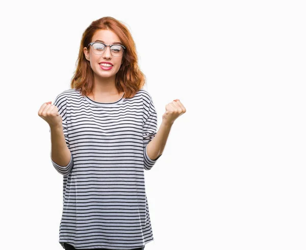 Joven Mujer Hermosa Sobre Fondo Aislado Con Gafas Celebrando Sorprendido — Foto de Stock