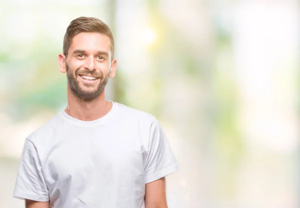 Joven Hombre Guapo Sobre Fondo Aislado Mirando Hacia Otro Lado —  Fotos de Stock