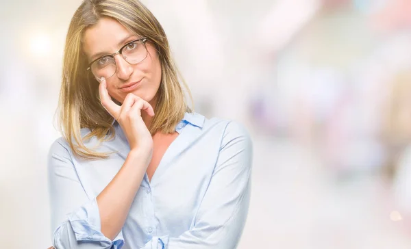 Joven Mujer Negocios Hermosa Sobre Fondo Aislado Pensando Que Cansado — Foto de Stock