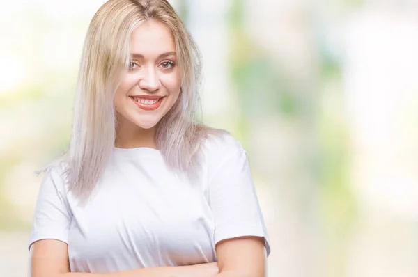 Jovem Loira Sobre Fundo Isolado Rosto Feliz Sorrindo Com Braços — Fotografia de Stock