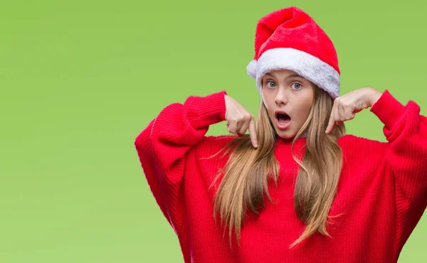 Joven Chica Hermosa Con Sombrero Navidad Sobre Fondo Aislado Mirando — Foto de Stock