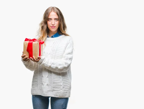 Beautiful Young Blonde Woman Holding Gift Isolated Background Confident Expression — Stock Photo, Image