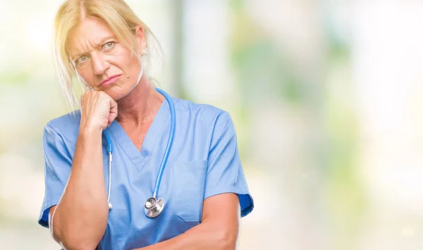 Middle Age Blonde Nurse Surgeon Doctor Woman Isolated Background Thinking — Stock Photo, Image