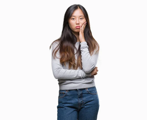 Jonge Aziatische Vrouw Geïsoleerde Achtergrond Denken Zoek Moe Verveeld Met — Stockfoto