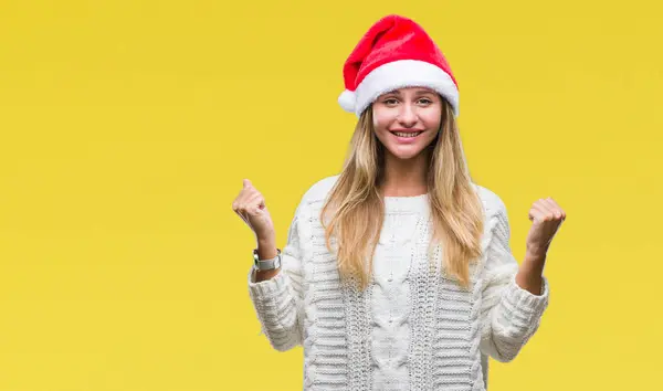 Молодая Красивая Блондинка Рождественской Шляпе Изолированном Фоне Празднует Удивление Удивление — стоковое фото