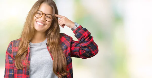 Joven Mujer Morena Hermosa Con Chaqueta Gafas Sobre Fondo Aislado —  Fotos de Stock
