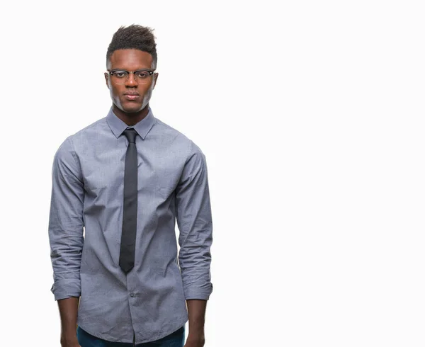 Giovane Uomo Affari Afroamericano Sfondo Isolato Con Una Seria Espressione — Foto Stock