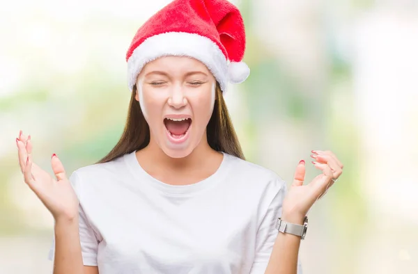 Mooie Kaukasische Jongedame Kerstmuts Dragen Geïsoleerd Achtergrond Gek Gek Schreeuwen — Stockfoto