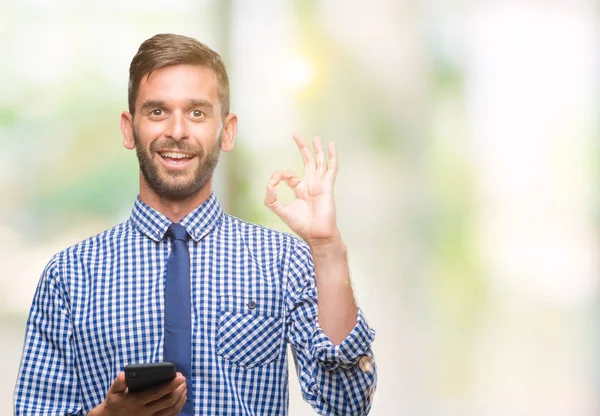 Joven Tenía Hombre Mensajes Texto Que Envían Mensaje Utilizando Teléfono —  Fotos de Stock