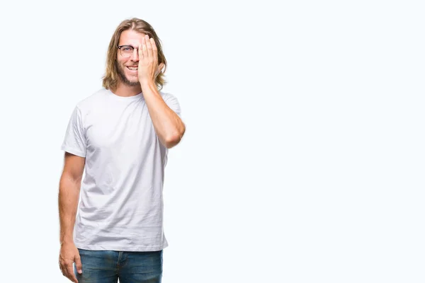 Genç Yakışıklı Adam Uzun Saçlı Gözlüklü Yüz Sürpriz Duygu Kendinden — Stok fotoğraf