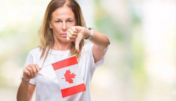 Μέση Ηλικία Ισπανόφωνος Γυναίκα Κρατώντας Σημαία Του Καναδά Πάνω Από — Φωτογραφία Αρχείου