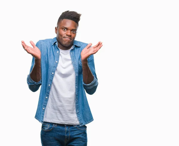 Junger Afrikanisch Amerikanischer Mann Mit Isoliertem Hintergrund Ratloser Und Verwirrter — Stockfoto
