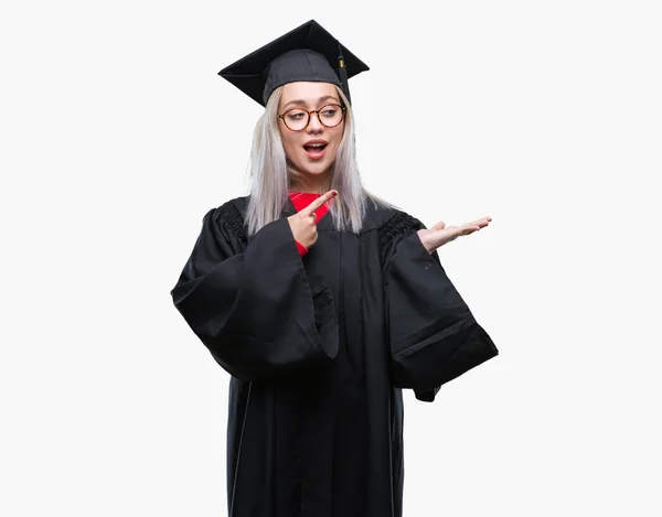 Young Blonde Woman Wearing Graduate Uniform Isolated Background Amazed Smiling — Stock Photo, Image