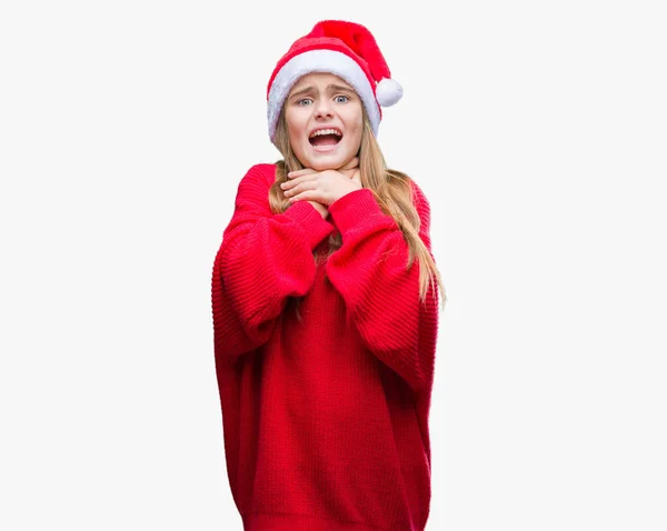 Joven Chica Hermosa Con Sombrero Navidad Sobre Fondo Aislado Gritando — Foto de Stock