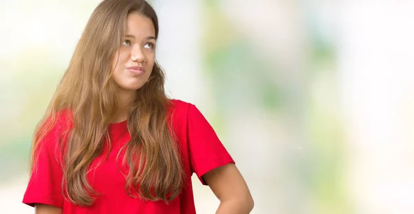 Mulher Morena Bonita Nova Vestindo Camiseta Vermelha Sobre Fundo Isolado — Fotografia de Stock