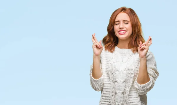 Mujer Hermosa Joven Sobre Fondo Aislado Vistiendo Suéter Invierno Sonriendo —  Fotos de Stock