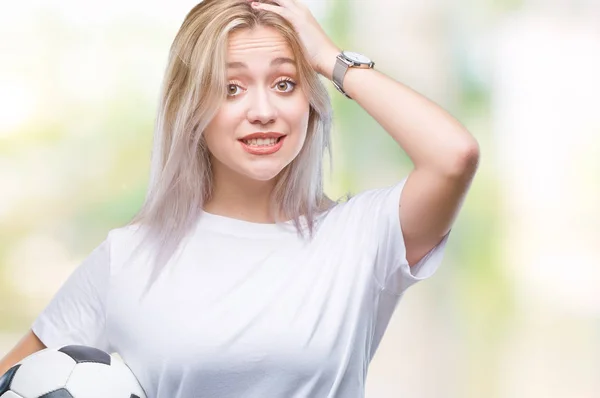 Junge Blonde Frau Mit Fußballball Vor Isoliertem Hintergrund Gestresst Mit — Stockfoto