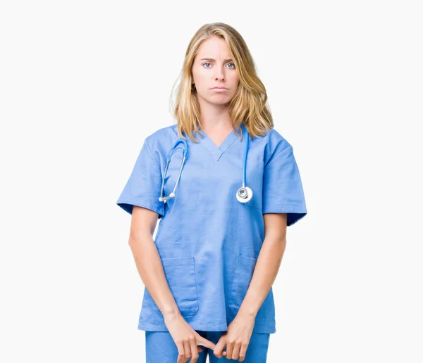 Krásný Mladý Doktor Žena Uniformě Zdravotní Izolované Pozadí Skeptik Nervózní — Stock fotografie