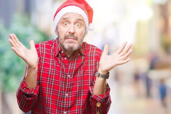 Homem Idoso Hoary Meia Idade Vestindo Chapéu Natal Sobre Fundo — Fotografia de Stock