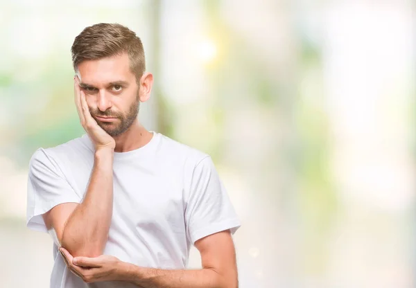 Joven Hombre Guapo Sobre Fondo Aislado Pensando Que Cansado Aburrido —  Fotos de Stock