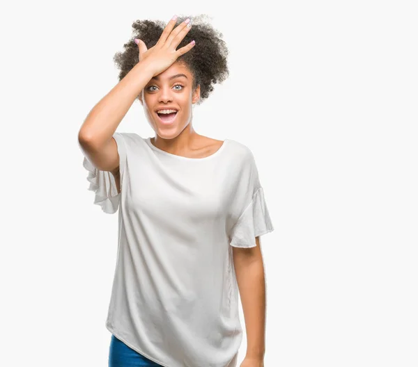 Young Afro American Woman Isolated Background Surprised Hand Head Mistake — Stock Photo, Image