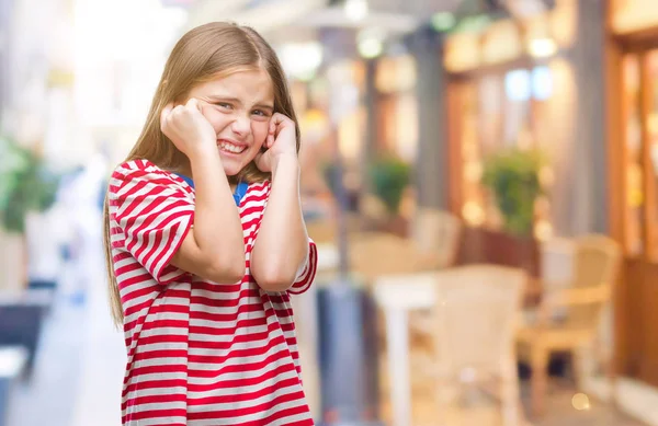 Young Beautiful Girl Isolated Background Covering Ears Fingers Annoyed Expression — Stock Photo, Image