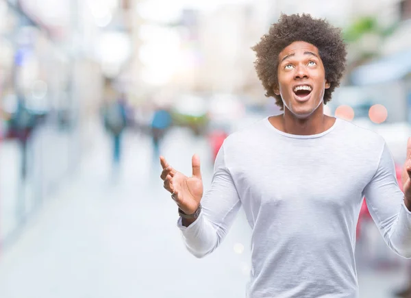 Uomo Afro Americano Sfondo Isolato Pazzo Pazzo Urlando Urlando Con — Foto Stock