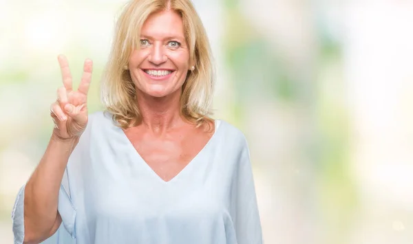 Blonde Geschäftsfrau Mittleren Alters Über Isoliertem Hintergrund Die Mit Fingern — Stockfoto